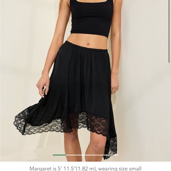 NWT Aerie Handkerchief Black Lace Hem Skirt - Picture 1 of 6
